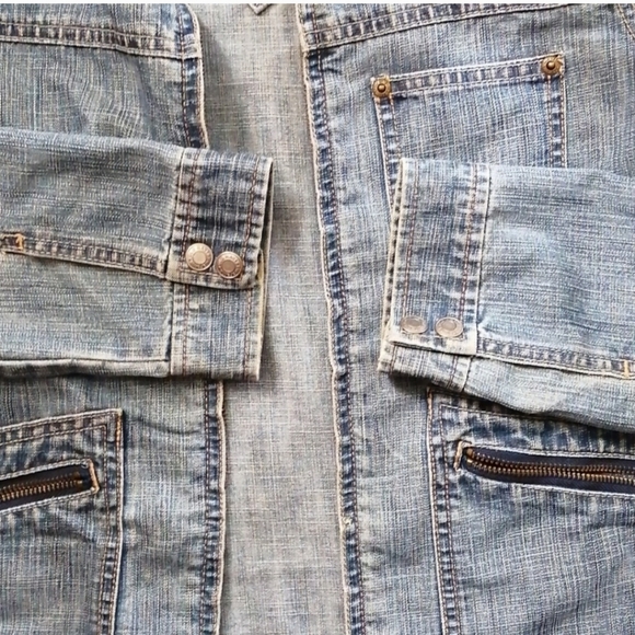 Jean jacket - Picture 4 of 4